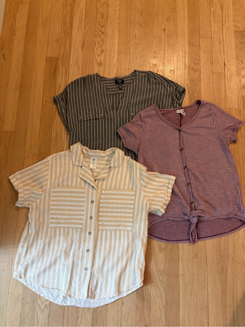 Striped Short-Sleeve Button Front Blouse in White and Tan